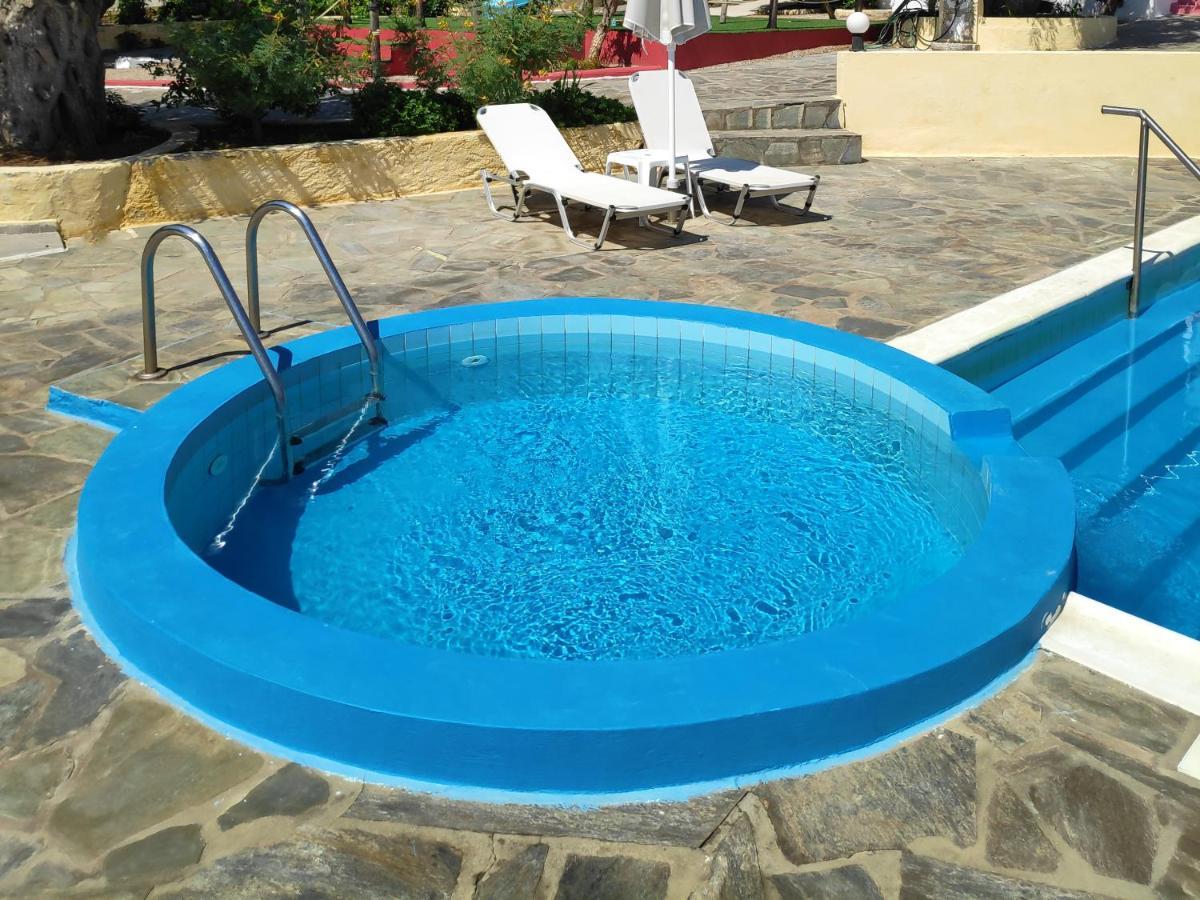 מאראת'וקאמפוס Sunflowers Apartments מראה חיצוני תמונה